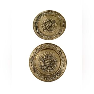 VINTAGE BRASS WALL PLATE ONE FRUIT & ONE PINEAPPLE EMBOSSED 14" MCM ENGLAND